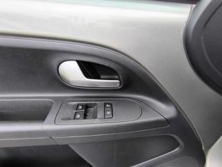 VOLKSWAGEN up! usata, con Park Distance Control