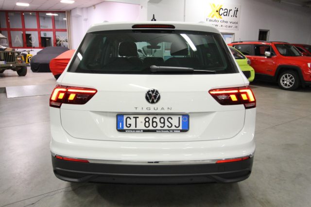 VOLKSWAGEN Tiguan usata, con Autoradio