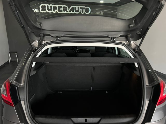 PEUGEOT 308 usata, con Chiusura centralizzata
