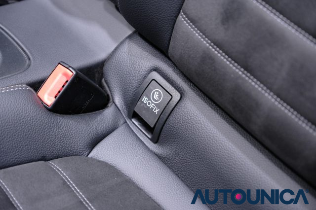 MERCEDES-BENZ C 220 usata, con Pacchetto sportivo
