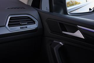 VOLKSWAGEN Tiguan usata, con Specchietti laterali elettrici