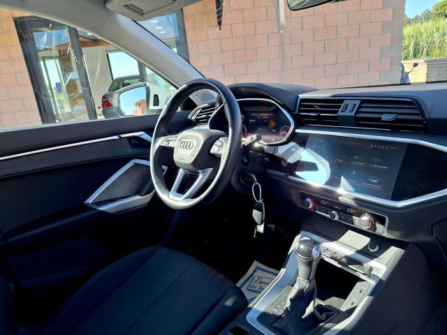 AUDI Q3 usata, con Park Distance Control