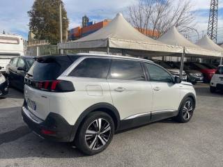 PEUGEOT 5008 usata, con Autoradio