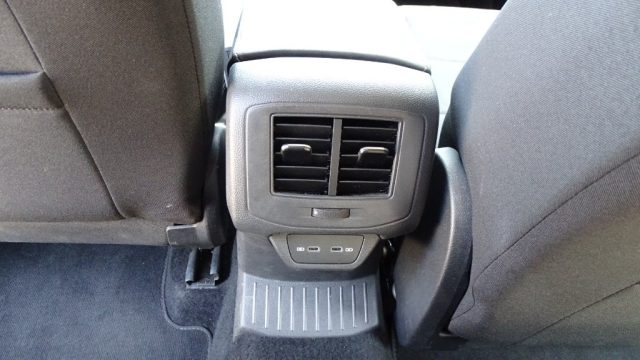 VOLKSWAGEN T-Roc usata 82