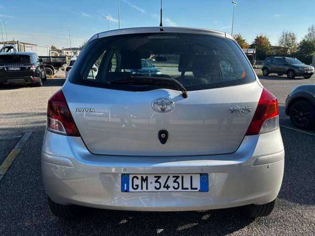 TOYOTA Yaris usata, con Airbag laterali