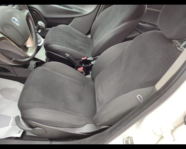 LANCIA Ypsilon usata, con Chiusura centralizzata