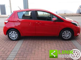 TOYOTA Yaris usata, con Autoradio