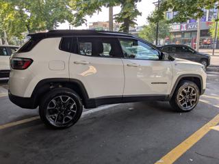 JEEP Compass usata, con Autoradio