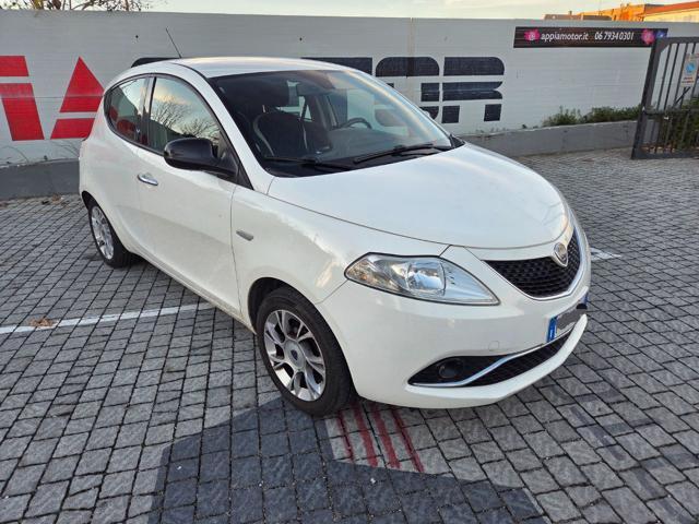 LANCIA Ypsilon usata, con Airbag