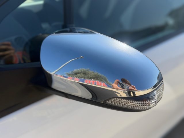 TOYOTA Yaris usata, con Fendinebbia