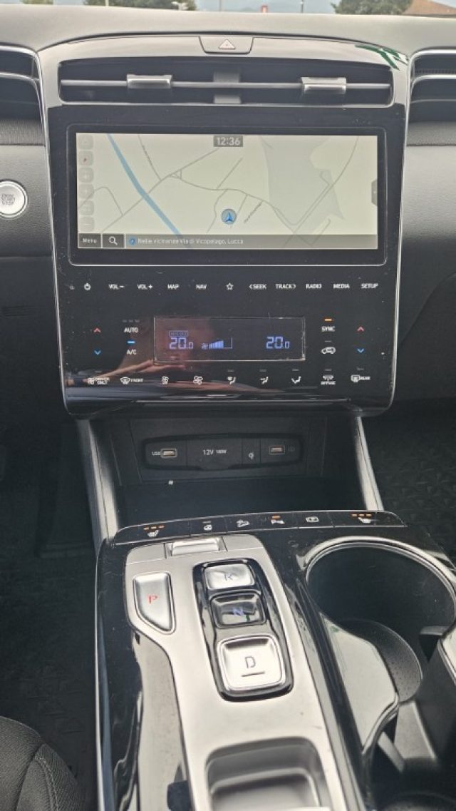 HYUNDAI Tucson usata, con Sedile posteriore sdoppiato