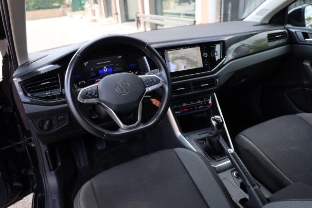 VOLKSWAGEN Taigo usata, con Touch screen