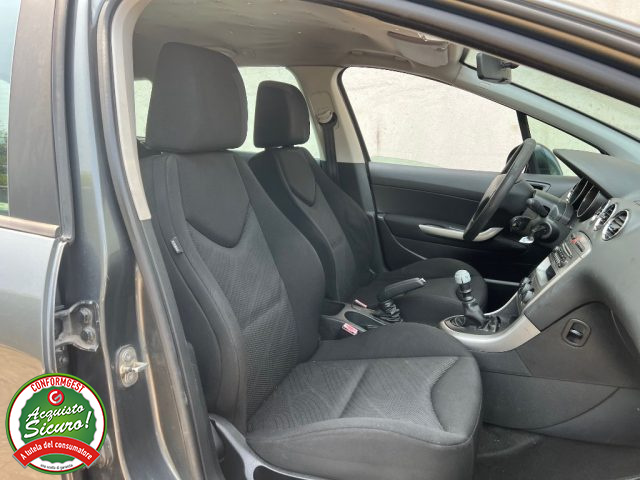 PEUGEOT 308 usata, con Autoradio