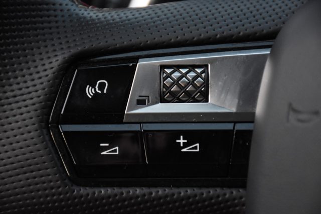 DS AUTOMOBILES DS 7 usata, con Luci diurne LED