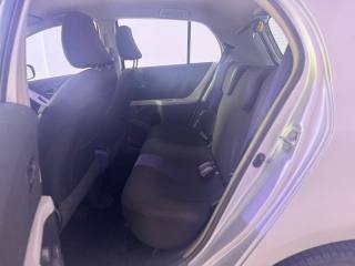 TOYOTA Yaris usata 4