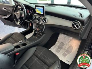MERCEDES-BENZ CLA 200 usata, con Controllo automatico clima