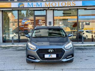 HYUNDAI i40 usata, con Airbag