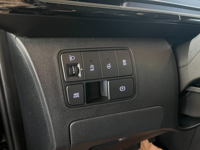 HYUNDAI Staria usata, con Servosterzo