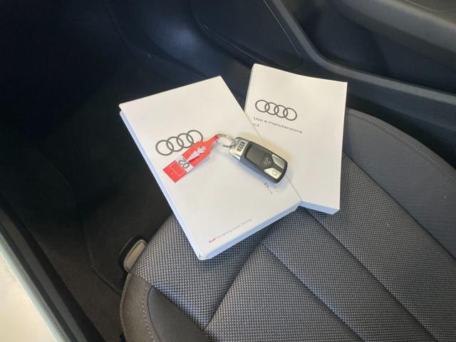 AUDI A4 usata, con USB