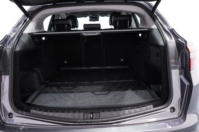ALFA ROMEO Stelvio usata, con Sensore di luce