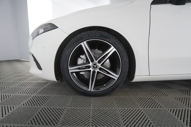 MERCEDES-BENZ A 180 usata 6