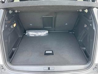 PEUGEOT 3008 usata, con Volante multifunzione