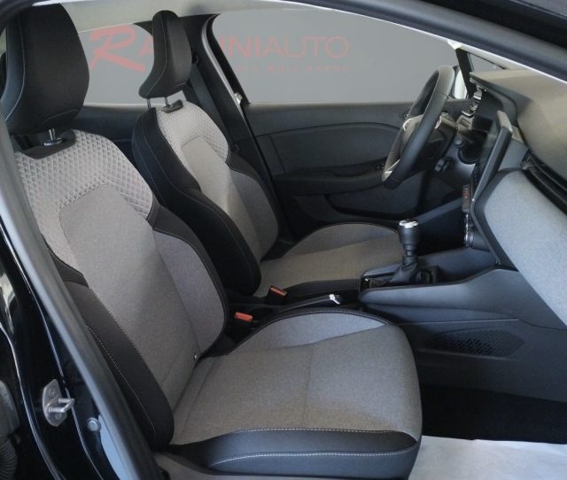 RENAULT Clio usata 15