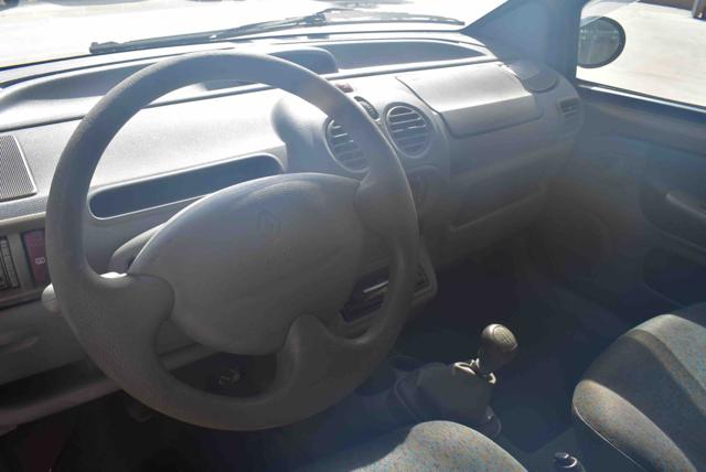 RENAULT Twingo usata 8