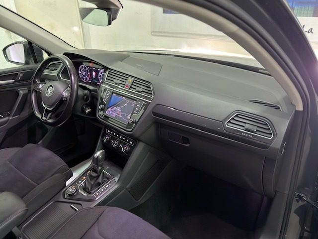 VOLKSWAGEN Tiguan usata, con Airbag testa