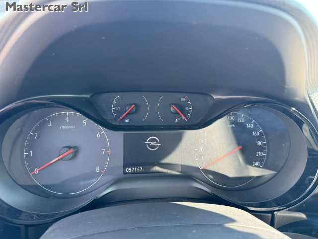 OPEL Corsa usata, con USB