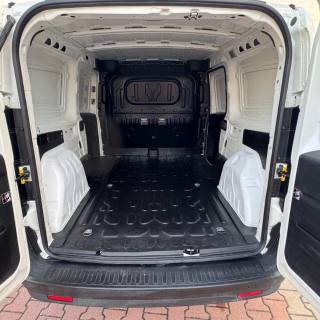 FIAT Doblo usata, con Touch screen