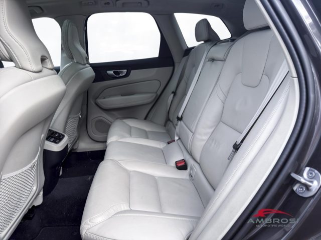 VOLVO XC60 usata 9