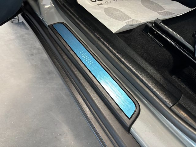 MINI Countryman usata, con Sensori di parcheggio posteriori