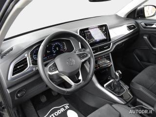 VOLKSWAGEN T-Roc usata, con Autoradio