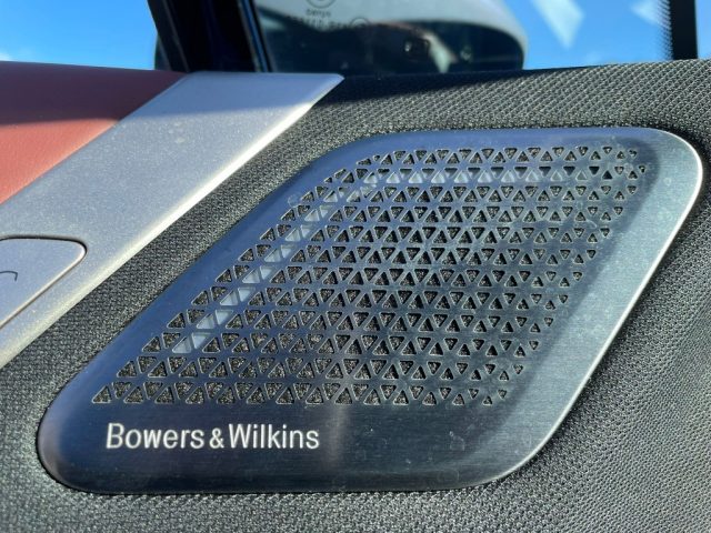 BMW iX usata, con Autoradio digitale