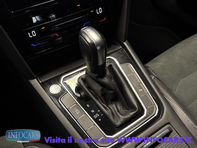VOLKSWAGEN Passat Variant usata, con Servosterzo