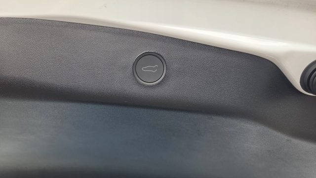 TESLA Model 3 usata, con Cronologia tagliandi