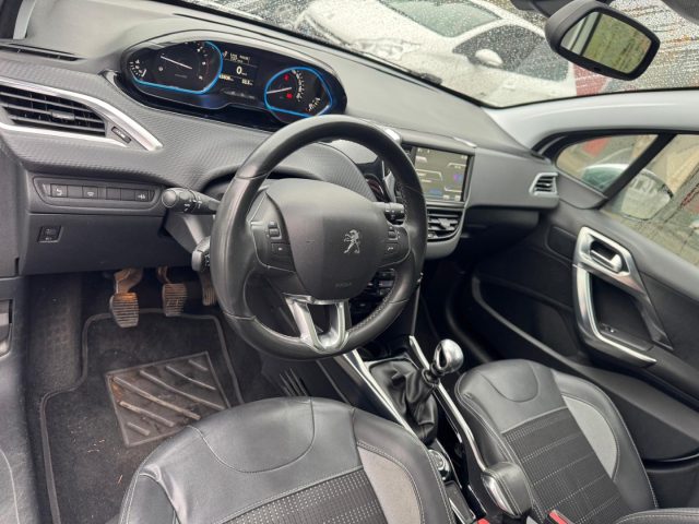 PEUGEOT 2008 usata, con Interni in pelle