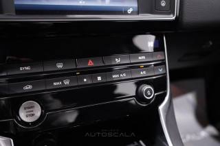 JAGUAR XE usata, con Volante in pelle
