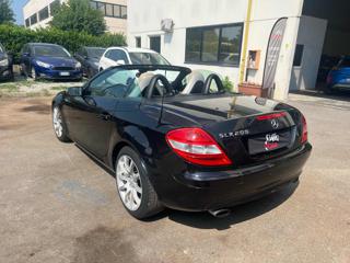 MERCEDES-BENZ SLK 200 usata, con Chiusura centralizzata