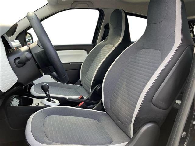 RENAULT Twingo usata, con Controllo automatico clima