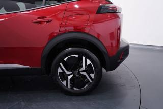 PEUGEOT 2008 usata, con Airbag testa
