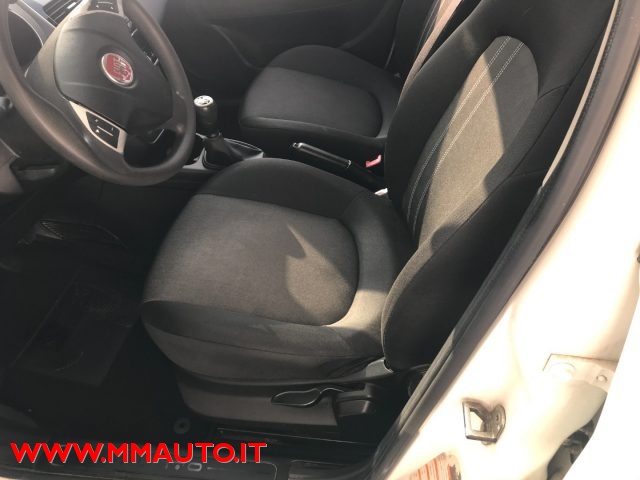 FIAT Punto usata 8