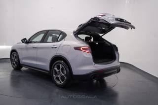 ALFA ROMEO Stelvio usata, con Sensori di parcheggio posteriori