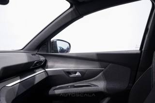 PEUGEOT 5008 usata, con Volante multifunzione