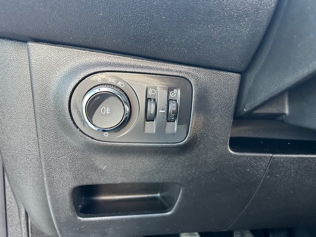 OPEL Corsa usata, con Sedile posteriore sdoppiato