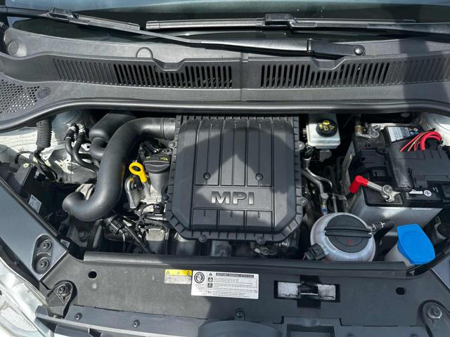 VOLKSWAGEN up! usata 22