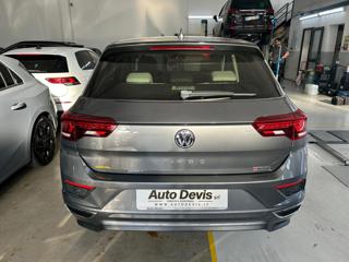 VOLKSWAGEN T-Roc usata, con Autoradio
