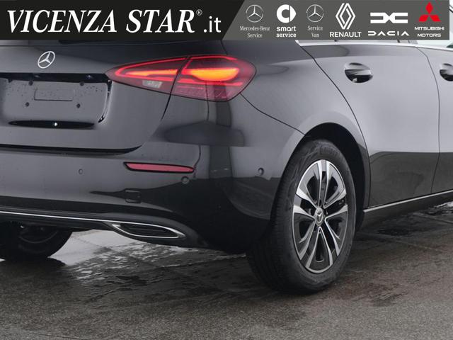 MERCEDES-BENZ A 180 usata, con Alzacristalli elettrici