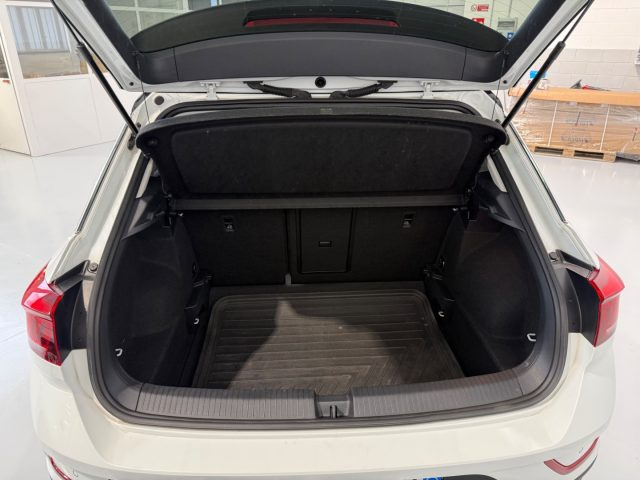VOLKSWAGEN T-Roc usata 31